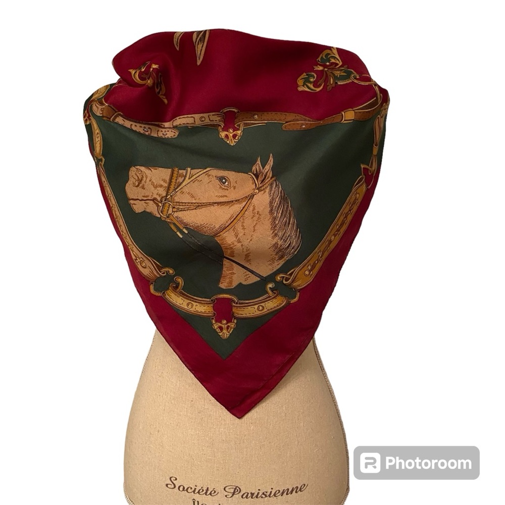 SCARF RED GREEN TAN EQUESTRIAN HORSES REINS LARGE SQUARE